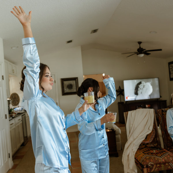 la hacienda snow hill bridal party getting ready pajamas celebration