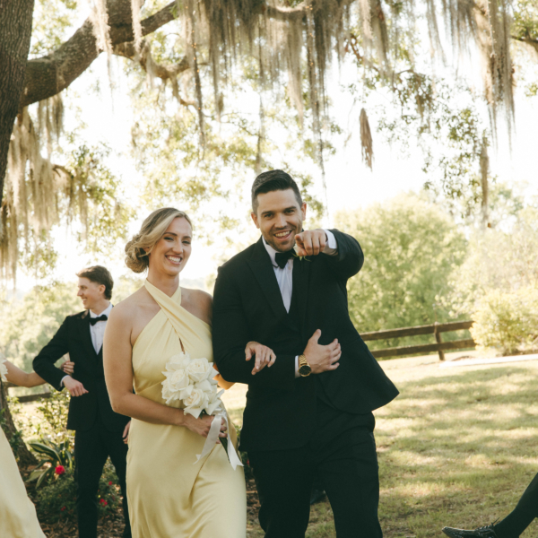 la hacienda snow hill outdoor wedding ceremony spanish moss trees