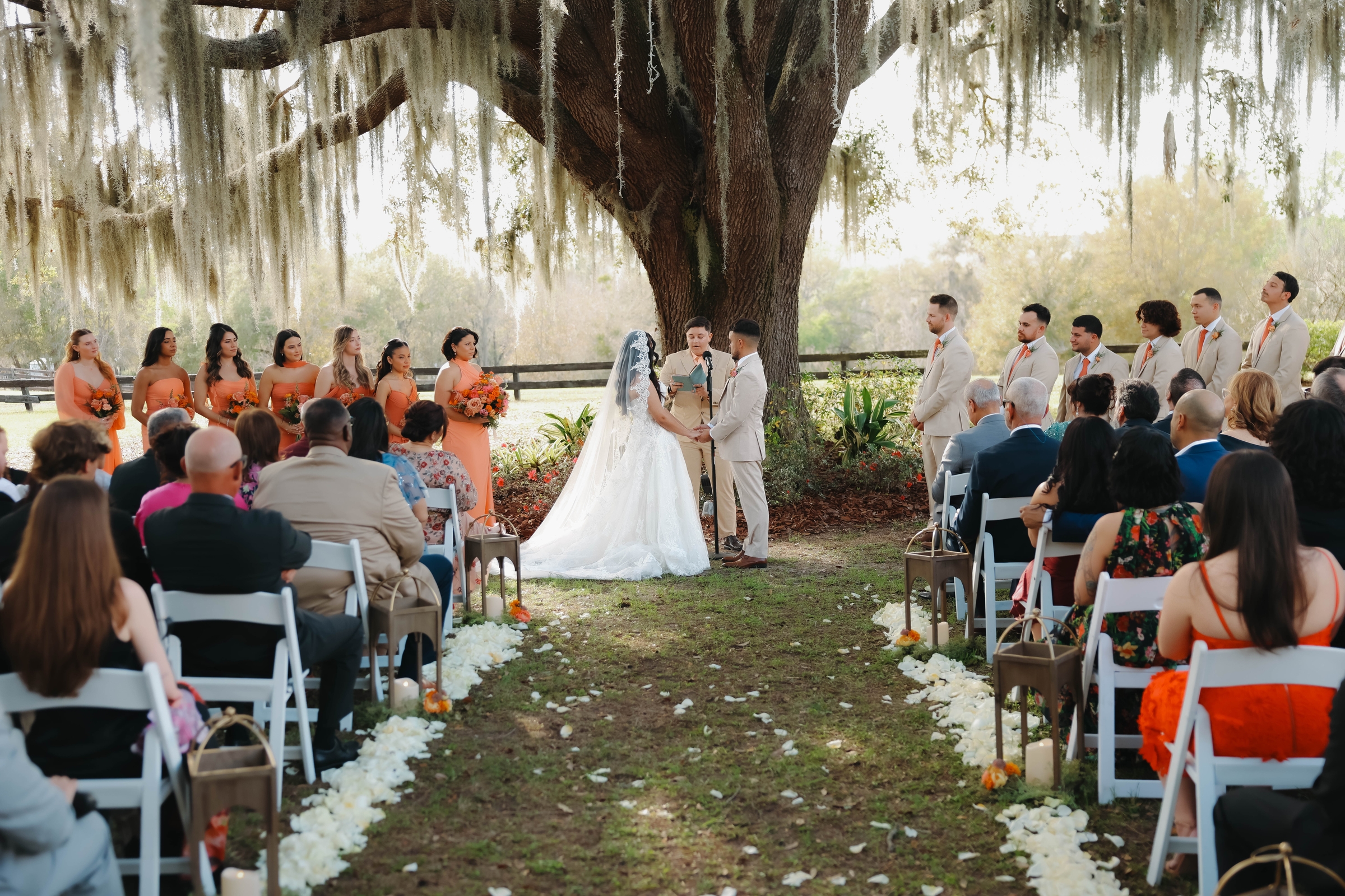 la hacienda snow hill outdoor wedding ceremony spanish moss tree - Vibrant Spring Weddings: The Must See Trend at La Hacienda On Snow Hill la hacienda snow hill outdoor wedding ceremony spanish moss tree
